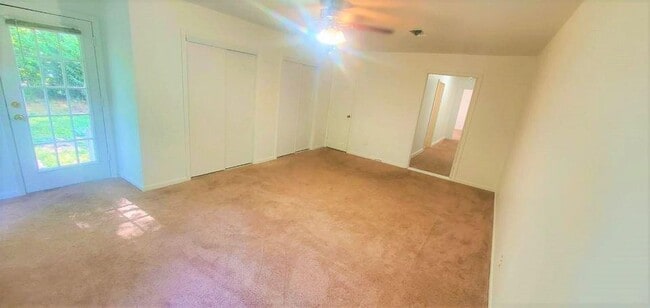 Building Photo - 2165 Rosebud Rd