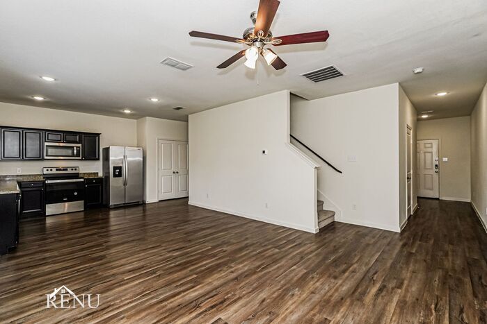 Building Photo - 6017 Mojave Dr