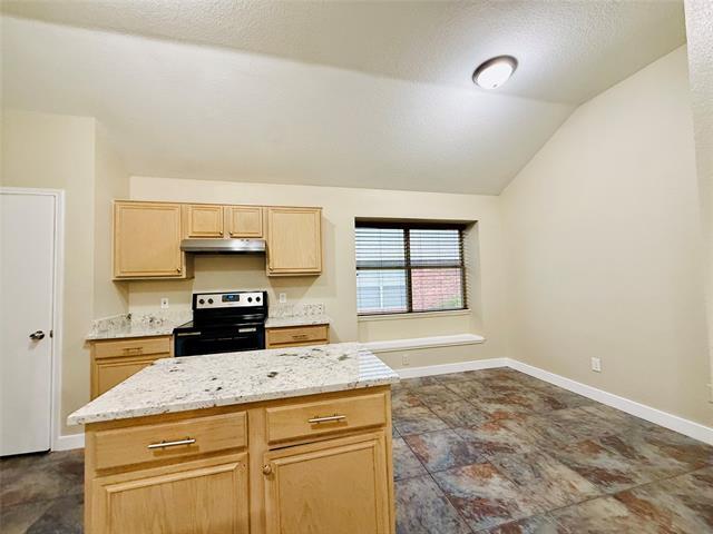 Building Photo - 707 S Highland Dr