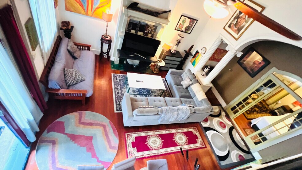 Living room - 1808 Esplanade Ave