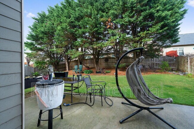 Building Photo - 1816 Jameson Cir NE