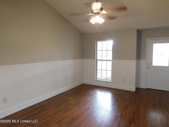 Building Photo - 5539 Bradley Dr