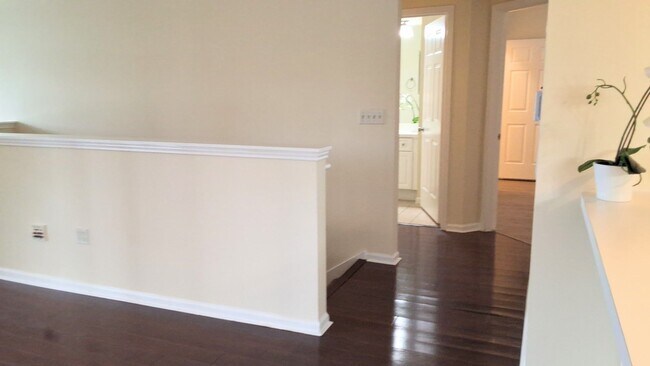 Building Photo - Beautiful WATER VIEW 3 bedroom, 2 bathroom...