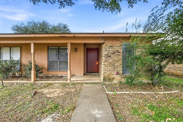 Building Photo - 2728 Westchester Dr