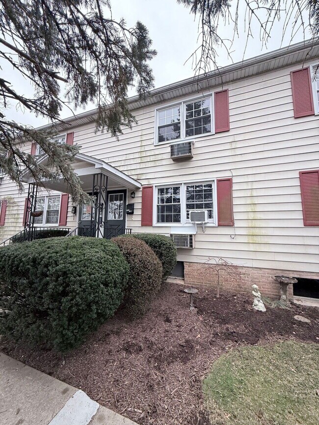 Building Photo - 4597 Ethel St