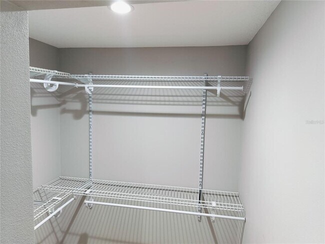 Building Photo - 25405 Colmar Ave