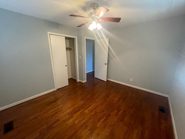 Building Photo - Home Located in Central Wilmington