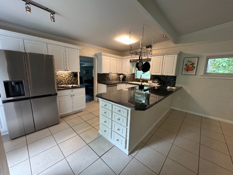 Building Photo - 1648 Maravilla Ave
