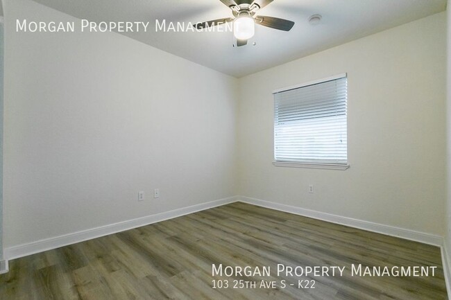 Building Photo - BEST LOCATION !!! Second Floor Condo Just ...