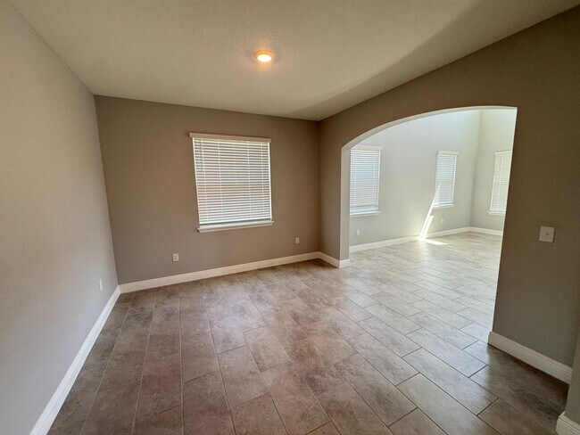 Building Photo - Available NOW!  Incredible, SPACIOUS 5 Bed...