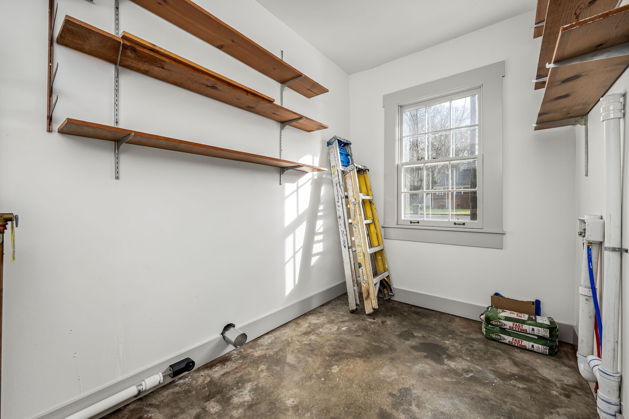 Building Photo - 308 1st Ave