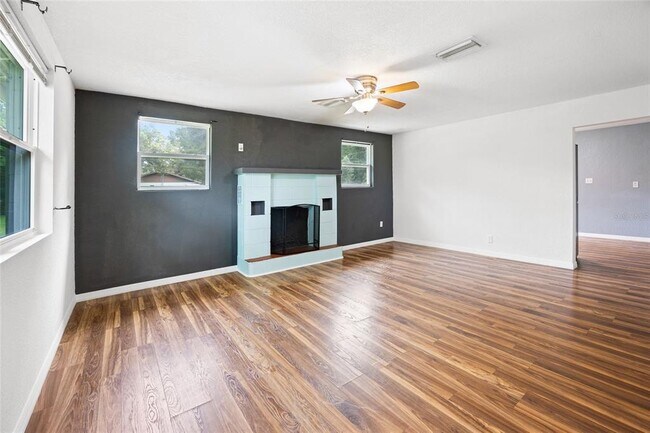 Building Photo - 3157 US-41