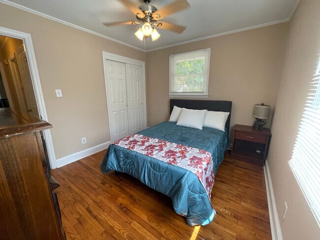 Building Photo - 406 Buie Ct