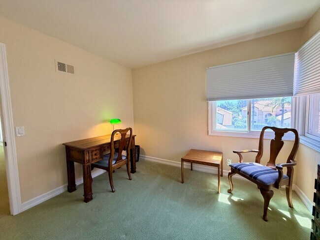 Building Photo - For Rent Available Now - Furnished House 3+BR 2.5Ba in Del Mar, charming furnished home in the hi...