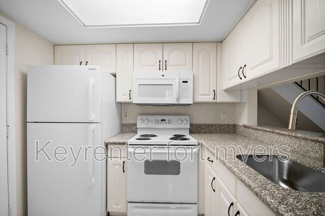 Building Photo - 3291 Prince Edward Island Cir