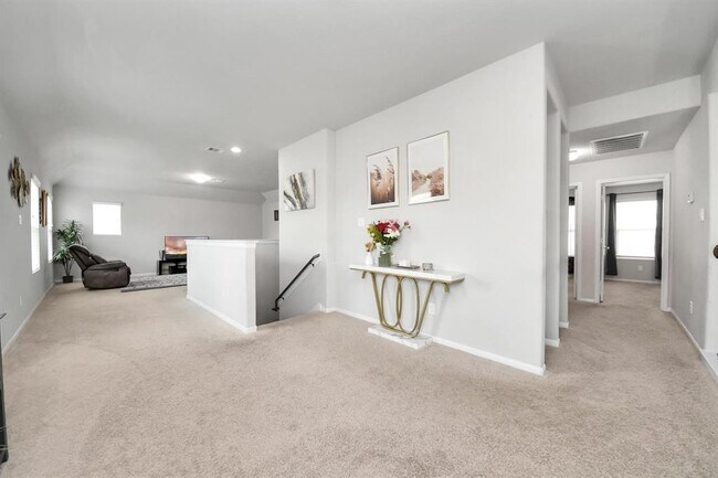 Building Photo - 2643 Ridgeback Dr