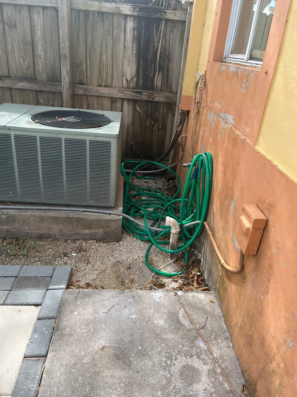 Building Photo - 2819 SE 15th Rd