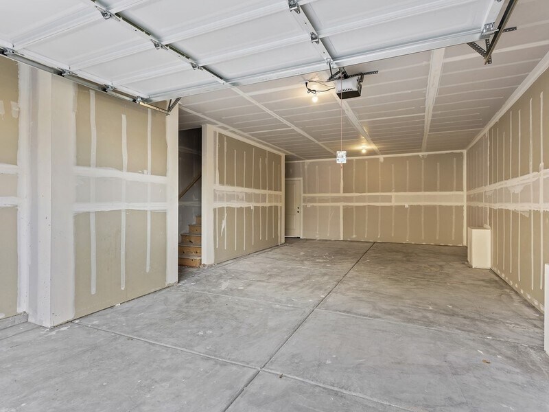 Building Photo - 960 N Angel St