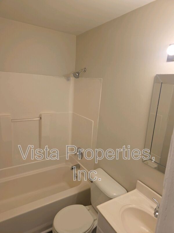 Building Photo - 4816 Andalusia Ln