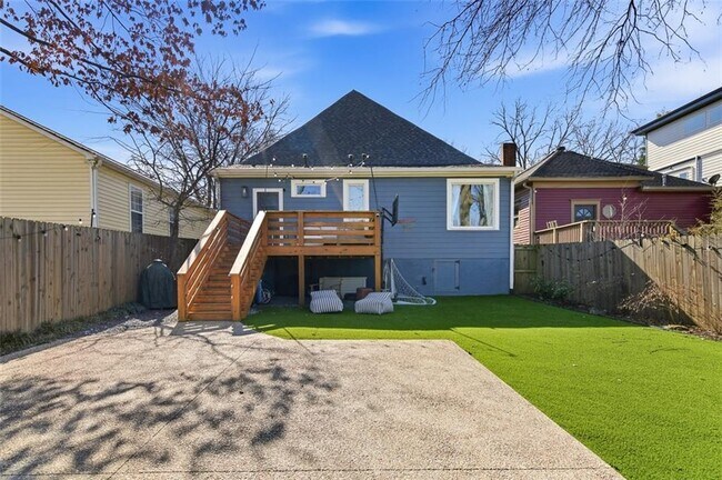 Building Photo - 1030 Kirkwood Ave SE