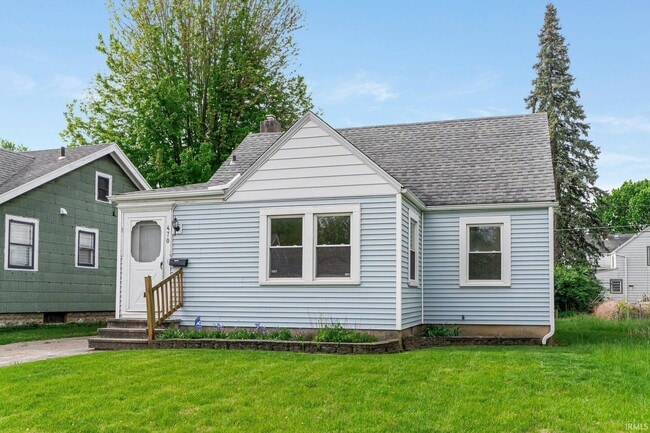 Primary Photo - 470 Charlotte Ave