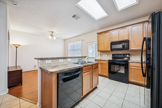 Building Photo - 3206 Pearl Bluff Ln