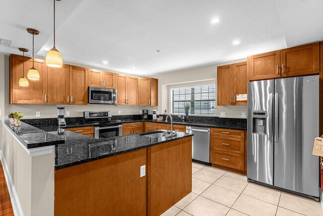 Building Photo - 14545 Damai Ln
