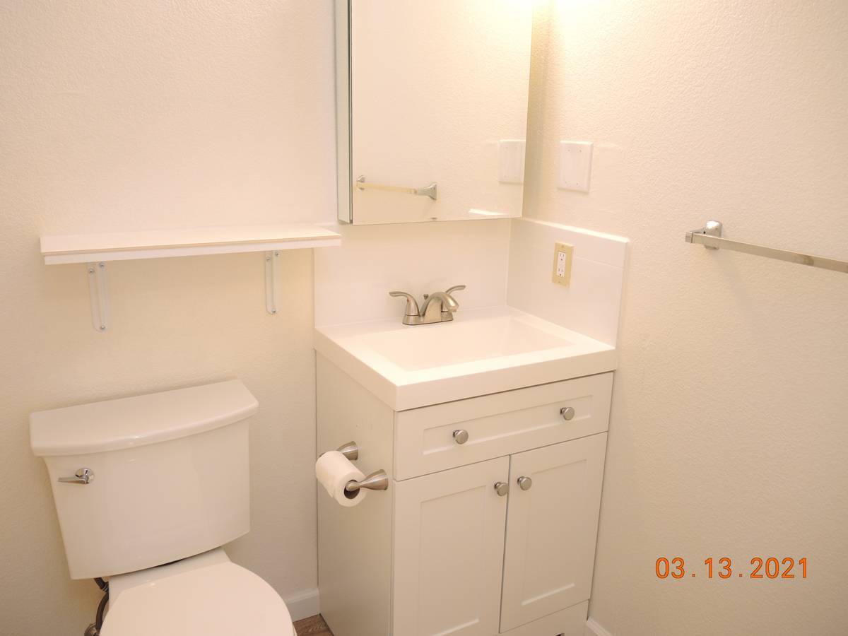Building Photo - 47109 Benns Ter