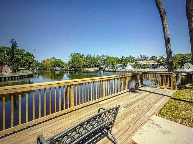 Building Photo - 9209 Tudor Dr