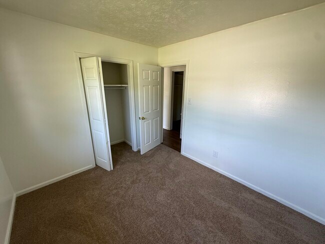 Building Photo - 2653 Twinbrooke Ln