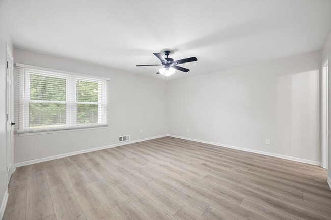 Building Photo - Beautifully Renovated Ranch in Marietta