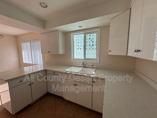 Building Photo - 73502 Sun Ln