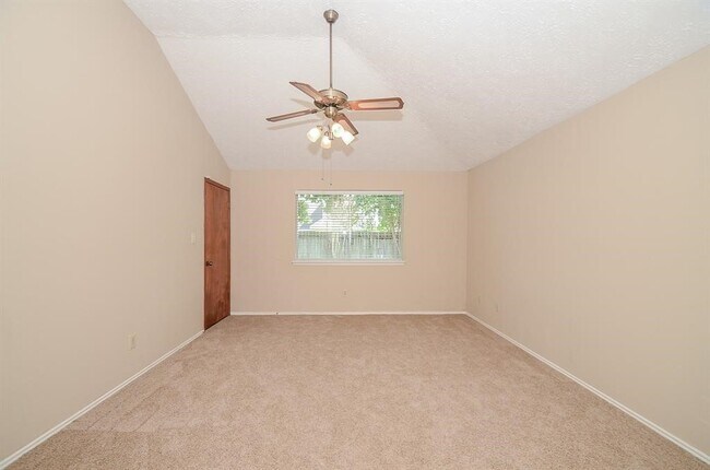 Building Photo - 1319 Silver Morning Dr