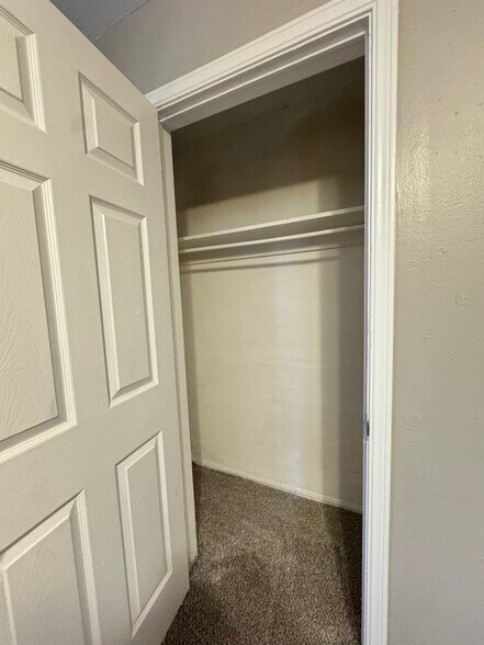 Building Photo - 9111 N Walker Ave