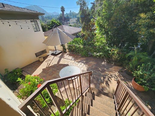 Building Photo - 3326 Floyd Ter Los Angeles, CA 90068