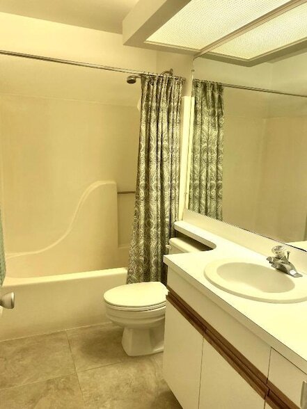 Building Photo - 26 Lake Vista Trail