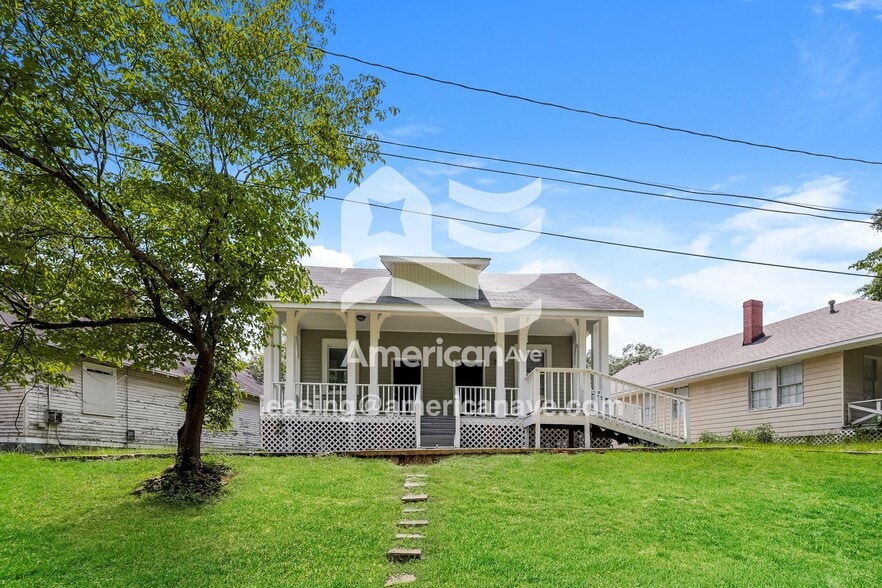 Building Photo - 2 Beechwood Heights