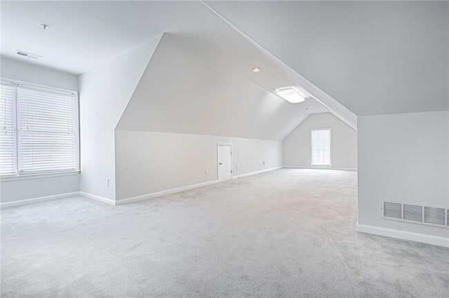 Building Photo - 1346 Parkview Ln NW