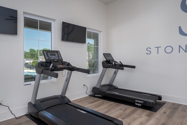 Building Photo - 1178 Stonebrook Ln