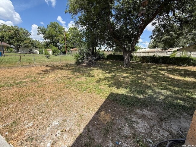 Building Photo - 4410 Trailwood Dr