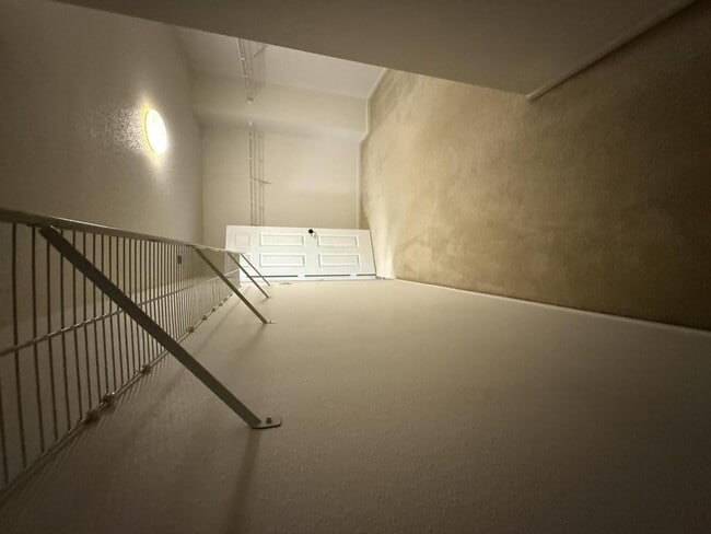 Building Photo - 14302 Holly Berry Cir