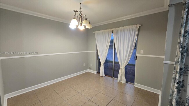 Building Photo - 117 NW 108th Ave