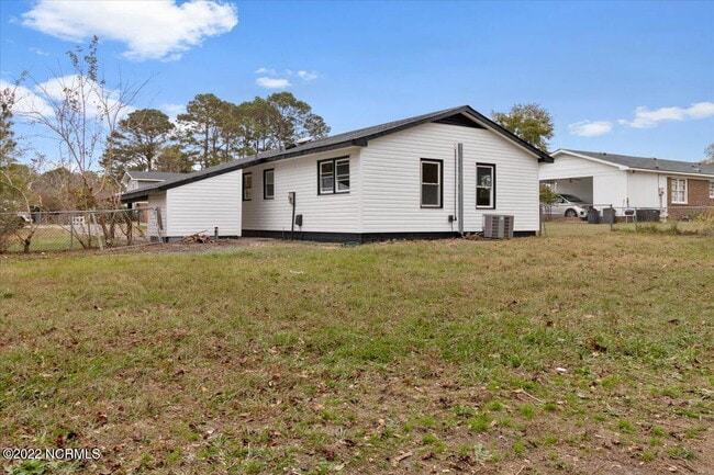 Building Photo - ADORABLE 3 BR | 1 BA Home in Dudley | Fully Renovated and Move-In Ready!