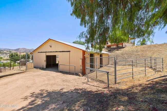 Building Photo - 13620 Pales Rd