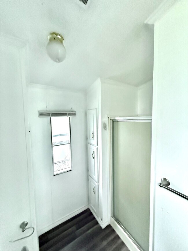 Building Photo - 9803 Cedar Branch Dr