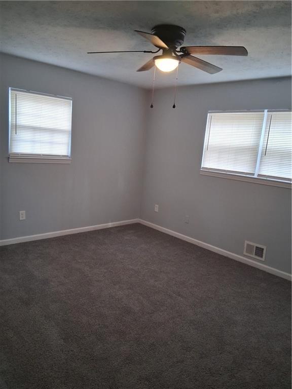 Building Photo - 6680 Cambridge Dr