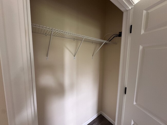 Building Photo - 330 Davis St