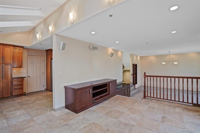 Building Photo - 208 Boulder Ridge Rd