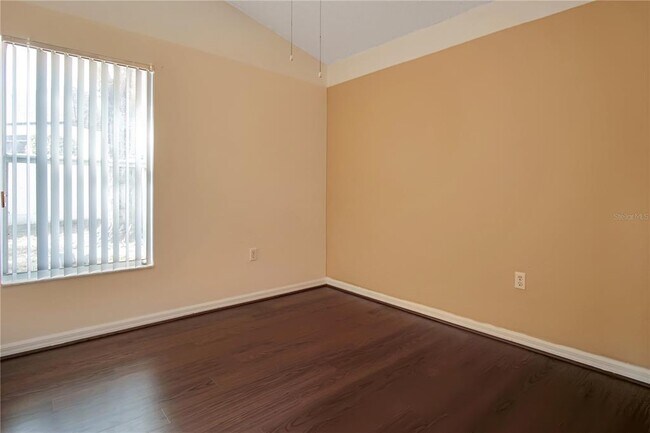 Building Photo - 990 Kenbar St