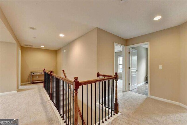 Building Photo - 4228 Woods Creek Ln